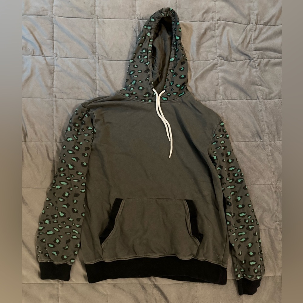 Men’s Hooded Sweatshirt- Urban Outfitters (M)